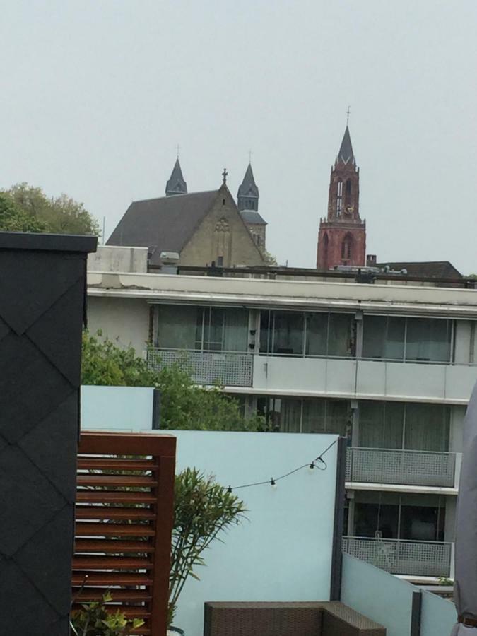 Artagnan Bed & Breakfast Maastricht Bagian luar foto